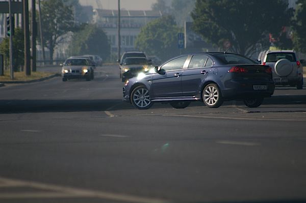 Tests: Mitsubishi Lancer 1.8 CVT
