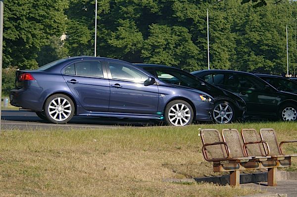 Tests: Mitsubishi Lancer 1.8 CVT